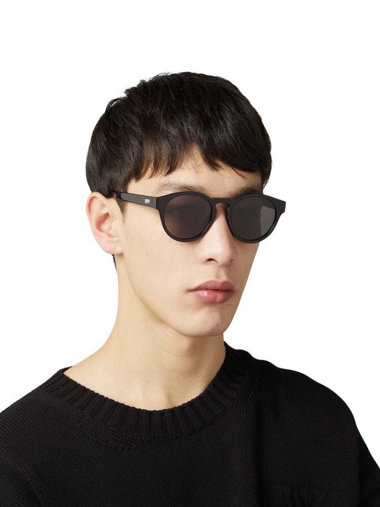 Off-White Okulary przeciwsłoneczne OAKLAND OERI139-1007