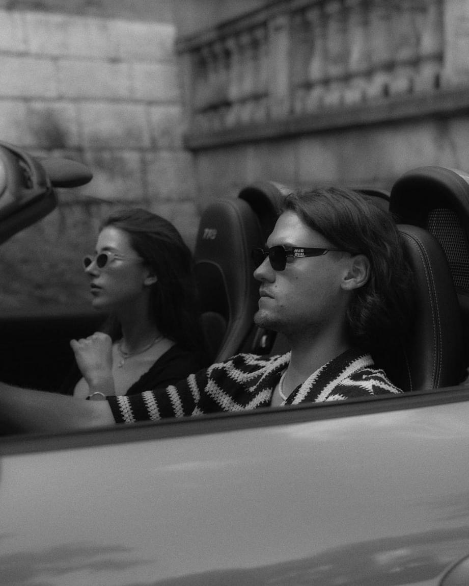 Miu Miu Okulary przeciwsłoneczne MU09YS-17L01T